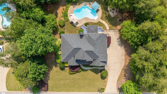 9 Windswept Knoll Dr, Taylors, SC 29687 - aerial view of property and surrounding area featuring a pool