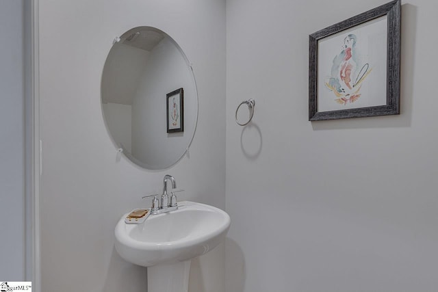 404 Hillrock Ct, Greenville, SC 29617 - bathroom featuring a sink
