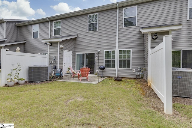 404 Hillrock Ct, Greenville, SC 29617 - rear view of house featuring central air condition unit and a patio area