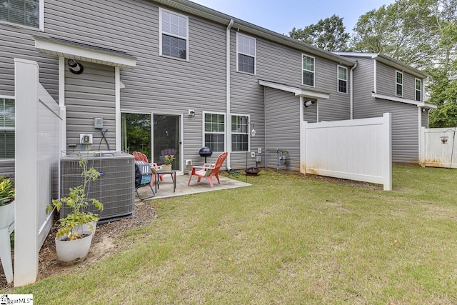 404 Hillrock Ct, Greenville, SC 29617 - back of house with central AC and a patio
