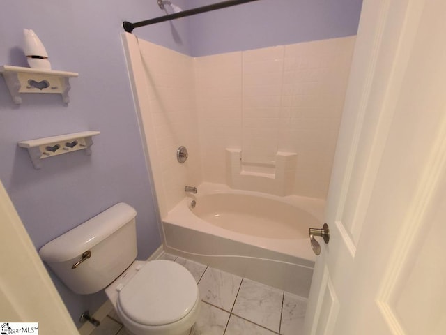 424 Grand Oak Way, Moore, SC 29369 - bathroom featuring toilet and shower / bath combination