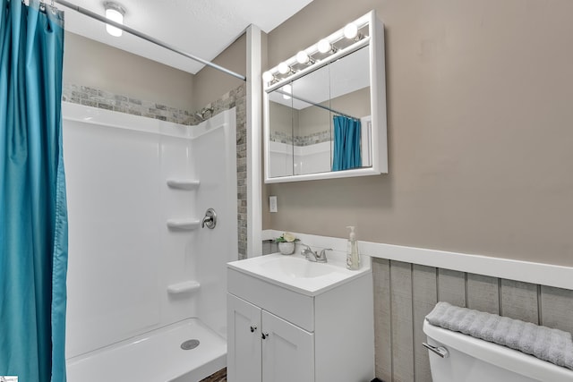 12 Ridgeline Dr, Liberty, SC 29657 - full bathroom featuring toilet, vanity, and a shower with curtain