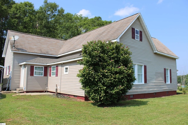 295 Dorn St, Westminster, SC 29693 - view of side of home featuring crawl space, a yard, and a shingled roof