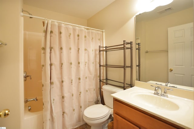 10 Bamburgh Brae Ct, Simpsonville, SC 29681 - full bath featuring vanity, toilet, and shower / bath combo with shower curtain