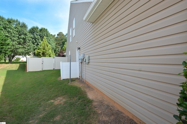 10 Bamburgh Brae Ct, Simpsonville, SC 29681 - view of property exterior with a gate
