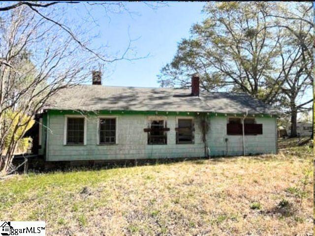 130 Poplar St, Pacolet, SC 29372 - view of front of house