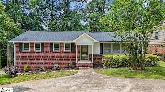 304 Robin Hood Rd, Greenville, SC 29607 - view of front of property featuring brick siding and roof with shingles