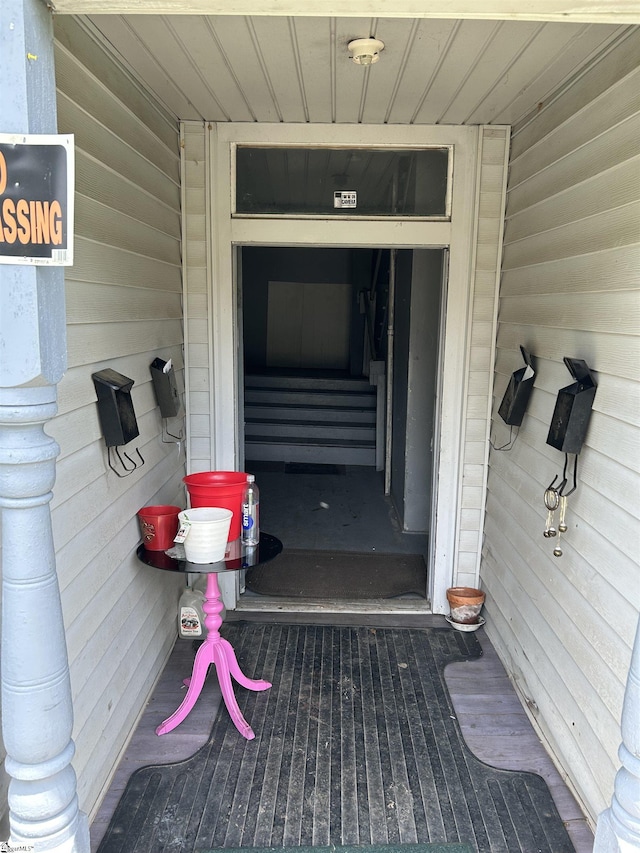 304 Jones St, Laurens, SC 29360 - view of property entrance
