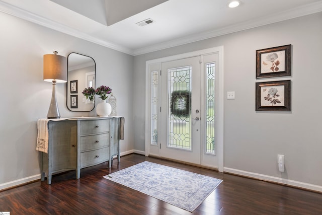 435 Grayson Dr, Moore, SC 29369 - entryway featuring baseboards, wood finished floors, crown molding, and recessed lighting
