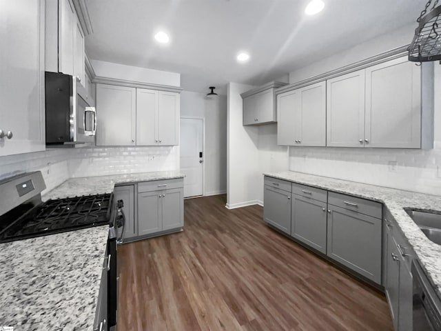 26 Jannison Rd, Boiling Springs, SC 29316 - kitchen featuring stainless steel appliances, gray cabinets, decorative backsplash, and recessed lighting
