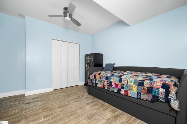 112 Woodstone Dr, Easley, SC 29642 - bedroom featuring wood finished floors, baseboards, a closet, and ceiling fan