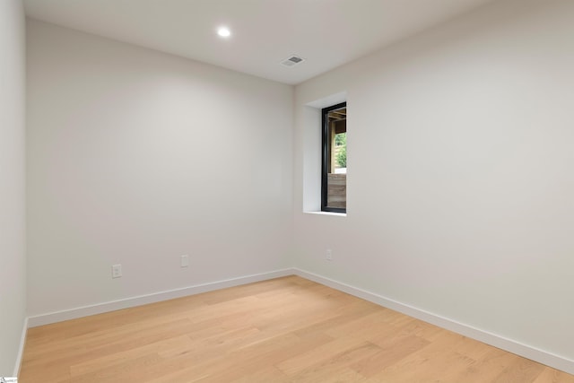 20 Nordic Ln, Greenville, SC 29609 - spare room with light wood-style flooring and recessed lighting