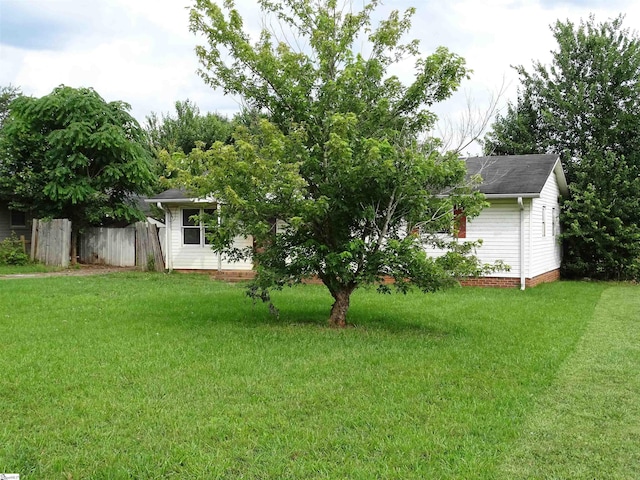 218 Wingo Rd, Wellford, SC 29385 - view of yard