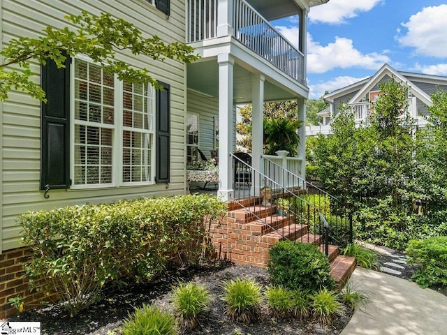 403 Rosings Aly, Simpsonville, SC 29681 - doorway to property featuring a porch and a balcony