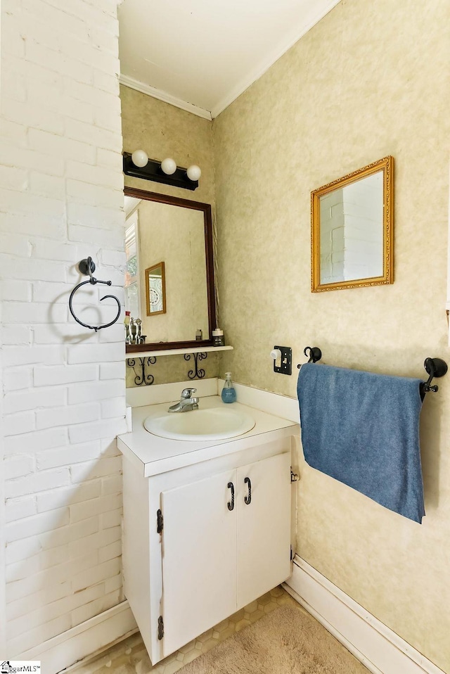 2115 Price House Rd, Woodruff, SC 29388 - bathroom with vanity and ornamental molding