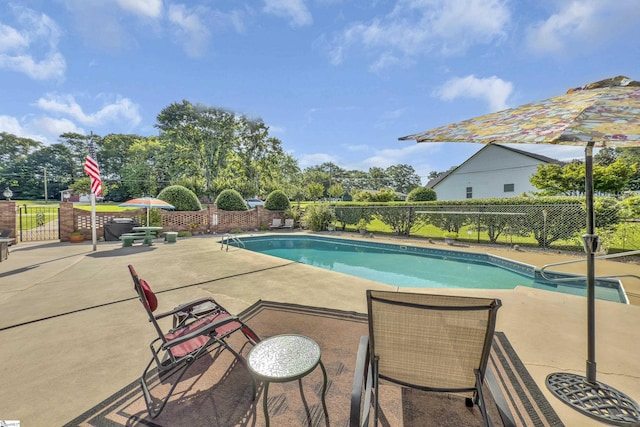 135 James Ave, Wellford, SC 29385 - view of pool featuring a patio and a fenced backyard