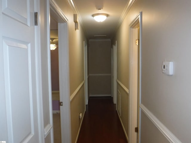 279 Finch Rd, Wellford, SC 29385 - hallway featuring ornamental molding