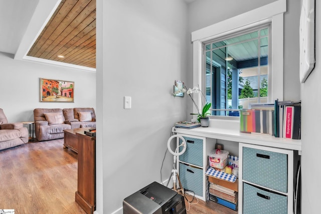 542 Drayton Hall Blvd, Duncan, SC 29334 - bar featuring wood finished floors