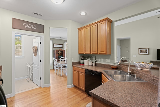 104 Superior Way, Greer, SC 29651 - kitchen featuring black dishwasher, light wood-type flooring, a peninsula, dark countertops, and recessed lighting