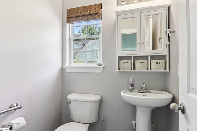 236 Worcester Ln, Easley, SC 29642 - half bath with toilet