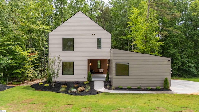 454 Enoree Rd, Travelers Rest, SC 29690 - contemporary house with a front lawn