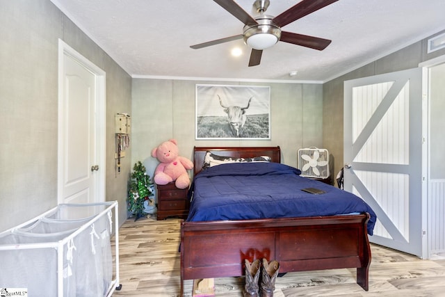 419-425 Chesapeake Trl, Pickens, SC 29671 - bedroom featuring wood finished floors, a ceiling fan, a textured ceiling, and ornamental molding
