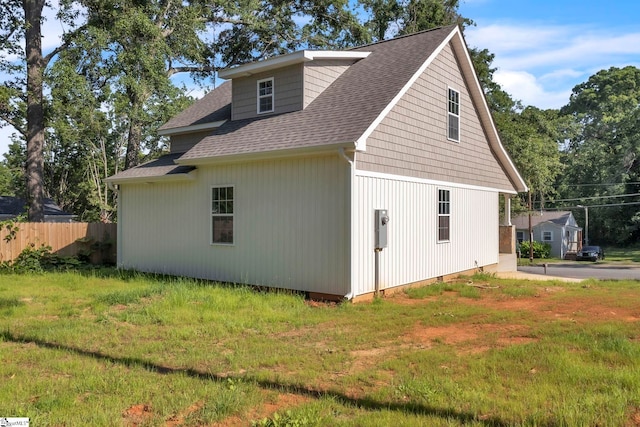 517 Farley Ave, Spartanburg, SC 29301 - view of side of property with roof with shingles