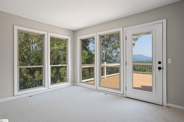 600 Packs Mountain Ridge Rd, Taylors, SC 29687 - unfurnished sunroom with a mountain view