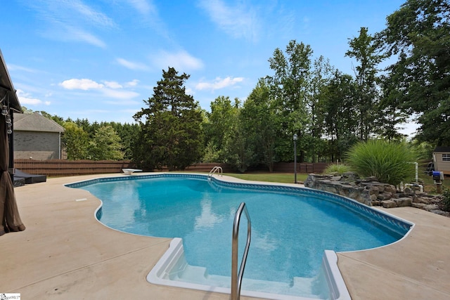 6 Mandarin Cir, Taylors, SC 29687 - view of swimming pool featuring a fenced backyard and a patio area