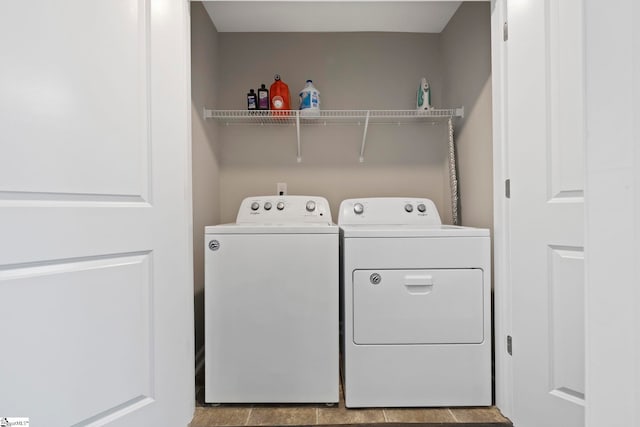259 Millen Dr, Woodruff, SC 29388 - laundry room with washing machine and clothes dryer
