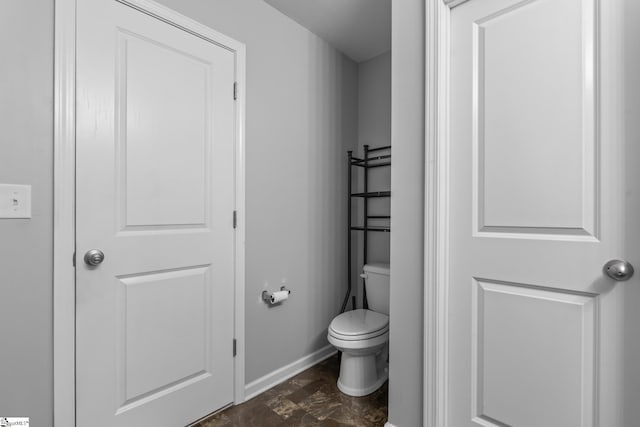 626 Duncan Station Dr, Duncan, SC 29334 - bathroom with baseboards and toilet