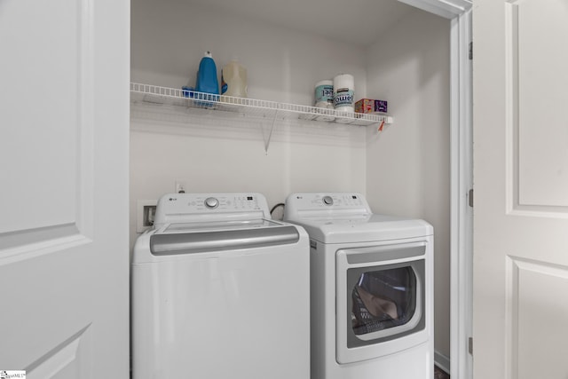 626 Duncan Station Dr, Duncan, SC 29334 - laundry room featuring separate washer and dryer