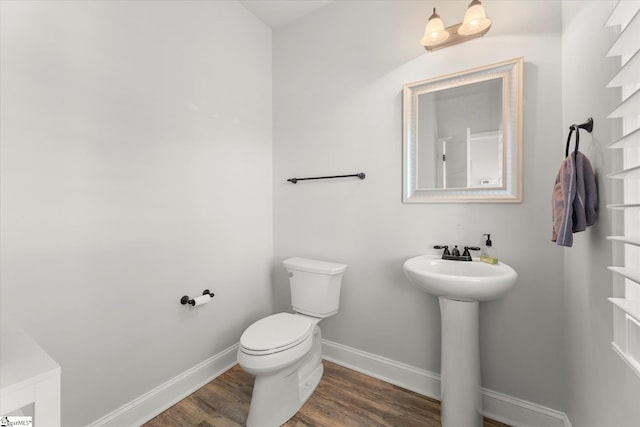 505 E Czardas Way, Woodruff, SC 29375 - bathroom featuring baseboards and wood finished floors