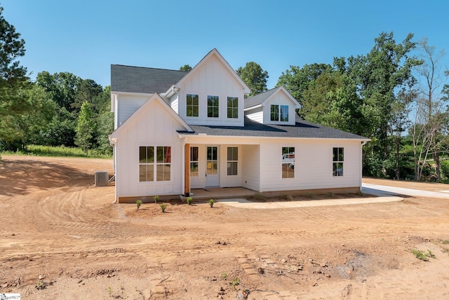 293 Pine Hills Rd, Woodruff, SC 29388 - modern farmhouse style home with board and batten siding