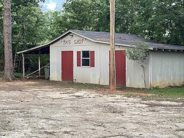 504 N Adair St, Clinton, SC 29325 - view of pole building