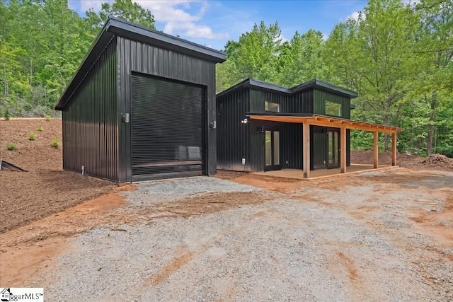 458A Bates Crossing Rd, Travelers Rest, SC 29690 - view of outbuilding featuring driveway
