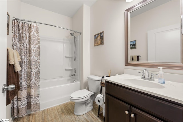 710 Westwood Rd, Lyman, SC 29365 - bathroom featuring vanity, shower / bath combo, and wood finished floors