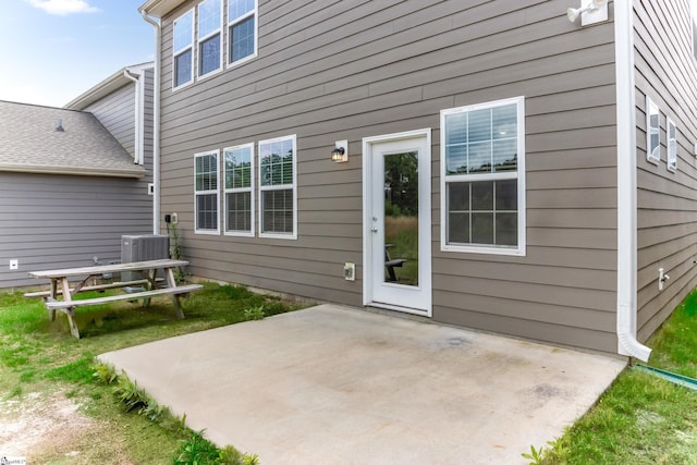 125 Magnolia St, Reidville, SC 29388 - back of property with a patio