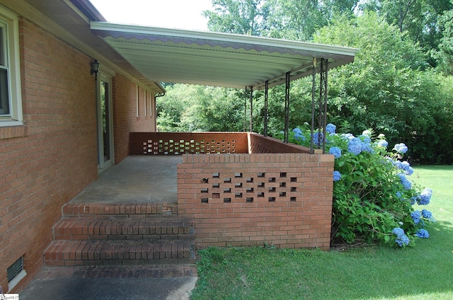 16 Heathwood Cir, Taylors, SC 29687 - wooden deck featuring a lawn