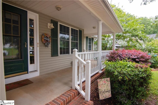 124 Grand Oak Dr, Pendleton, SC 29670 - doorway to property with a porch