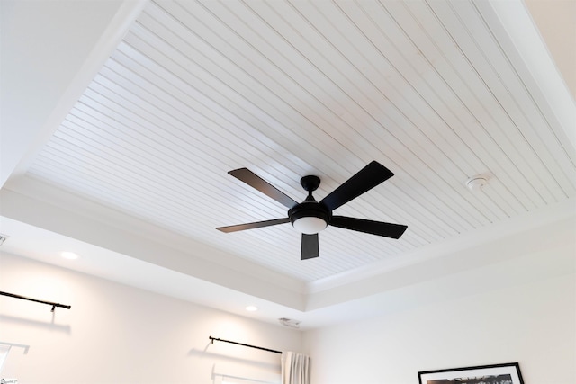 140 Holmes Dr, Spartanburg, SC 29303 - detailed view of recessed lighting and ceiling fan