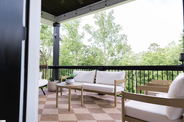 140 Holmes Dr, Spartanburg, SC 29303 - balcony with an outdoor hangout area