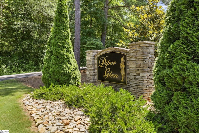 203 Piper Glen Ln, Inman, SC 29349 - view of community sign