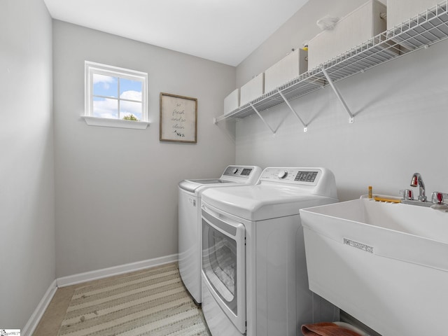 711 Hatwood Ct, Duncan, SC 29334 - washroom featuring washer and clothes dryer and baseboards