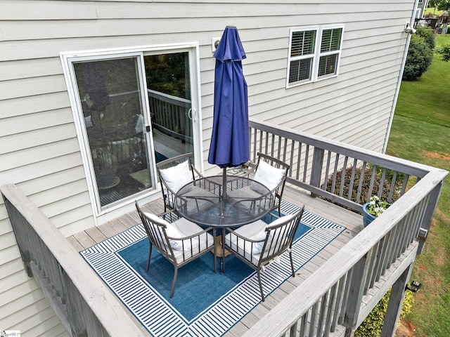 711 Hatwood Ct, Duncan, SC 29334 - deck featuring outdoor dining space