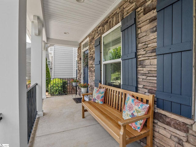 711 Hatwood Ct, Duncan, SC 29334 - view of covered porch