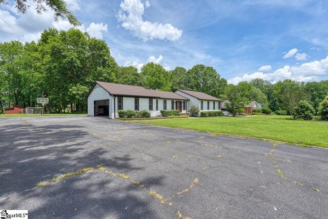 204 Lenderman Dr, Inman, SC 29349