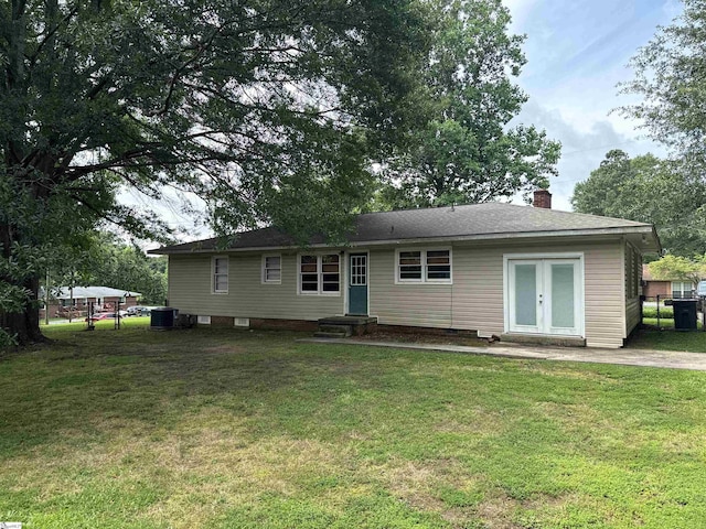 2 Runion Dr, Taylors, SC 29687 - view of front facade featuring a chimney and a front lawn