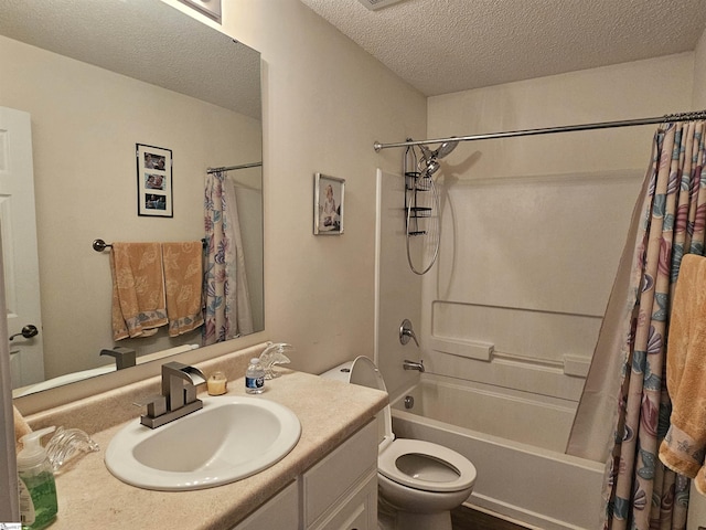632 Lookover Dr, Anderson, SC 29621 - full bath with vanity, shower / tub combo with curtain, and a textured ceiling