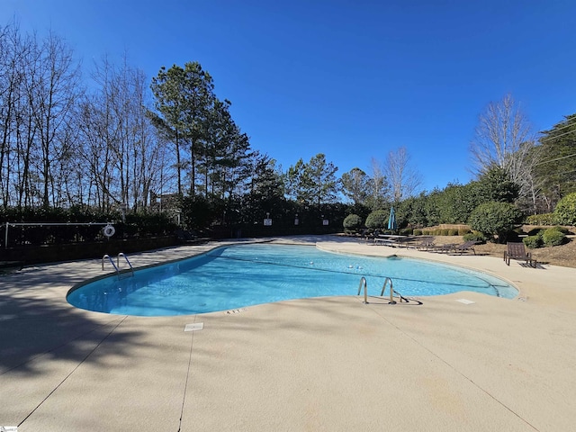 632 Lookover Dr, Anderson, SC 29621 - community pool with a patio area